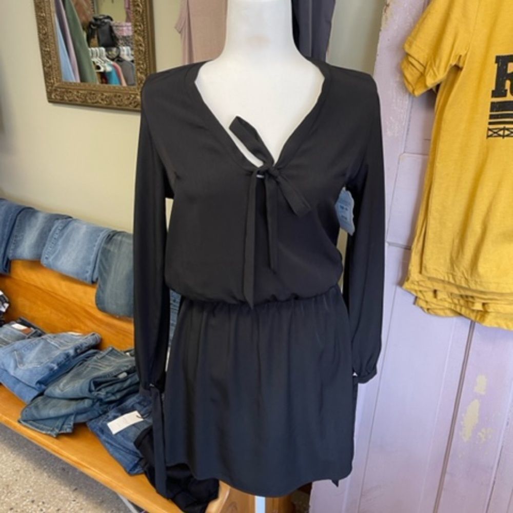 Dee Elle Black Dress with Tie‎